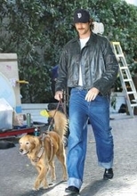 セレブのお気に入りブランドの正体！【ジェイコブ・エロルディ】の愛用ブランドは、〈ボッテガ・ヴェネタ〉のレザーブルゾン＆デニムパンツ！