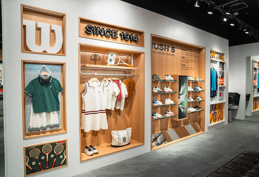 いま欲しいのは、スポーツ由来の洗練ワードローブ 〈ウイルソン〉が豊洲に国内2号店をオープン！