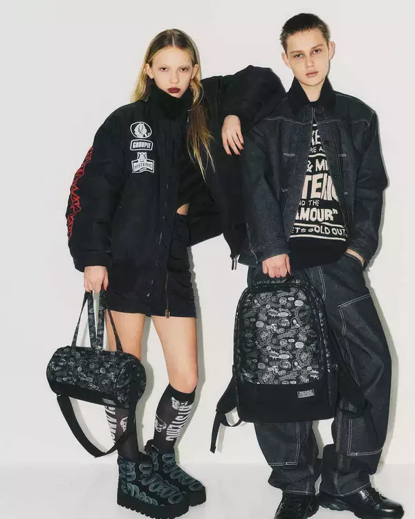 〈ヒステリックグラマー〉が組んだ次なるブランドは？　大人の個性派スタイルに、特別コラボのバッグはいかが？　