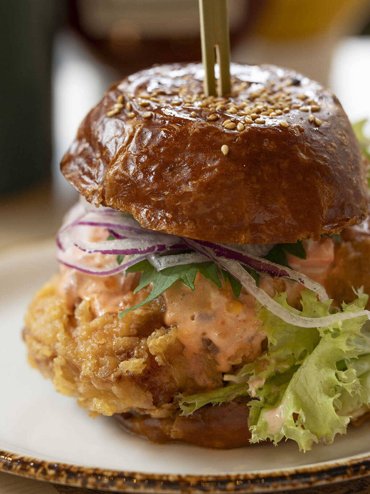 金融ビジネスマンの間でも人気!? 兜町で話題のホテルが提供する、 期間限定ハンバーガーが話題！