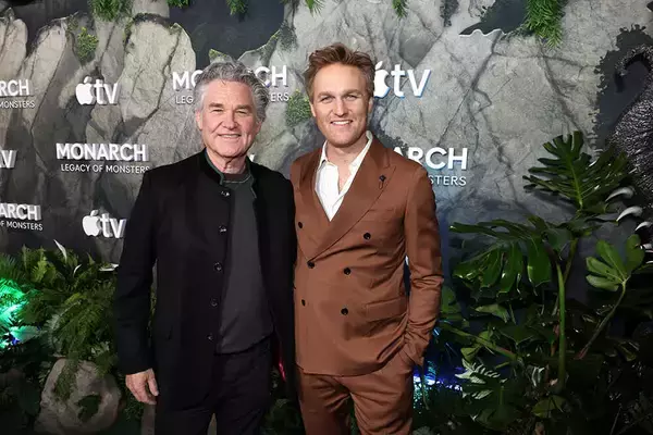 Apple TV『モナーク：レガシー・オブ・モンスターズ』シーズン2が配信に！ カート・ラッセル親子が明かす舞台裏