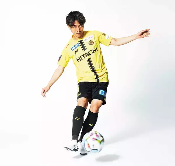 アスリートとファッション！柏レイソル【小泉佳穂】は、変化を楽しむタイプ!?　柔軟さが生む大人のこなれ感！