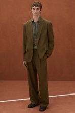 ゴンミーノが誘う、イタリアの社交空間——〈トッズ〉のポップアップが新宿に！