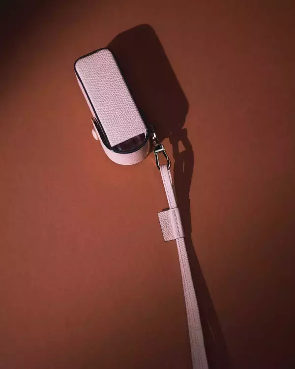 何気ない“ありがとう”を形に！〈ヴァレクストラ〉の上質レザー小物