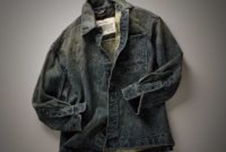 FOCUS ON 今月注目したいモノ・コト！デニシャツのお洒落に迷ったら“変化球”な1枚の出番!?