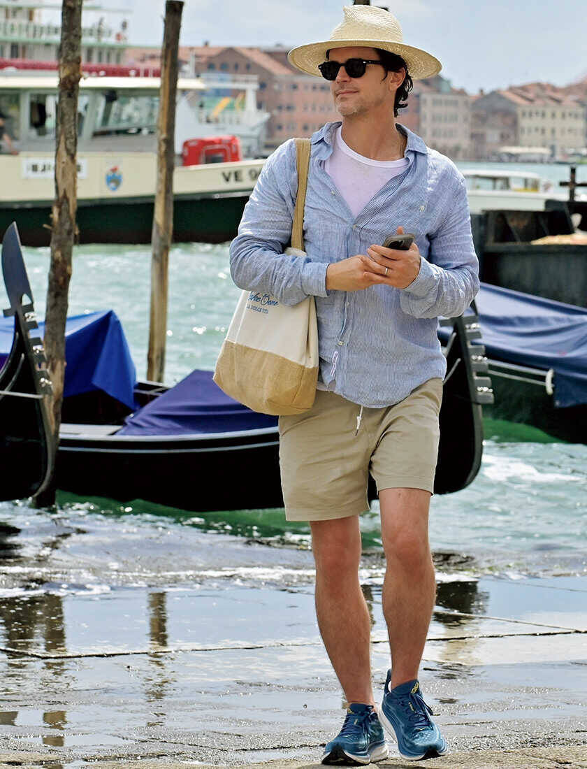 【年末年始まとめ配信】セレブ愛用のスニーカーとは？　“ブルー”で足元から爽やかさ出し!?