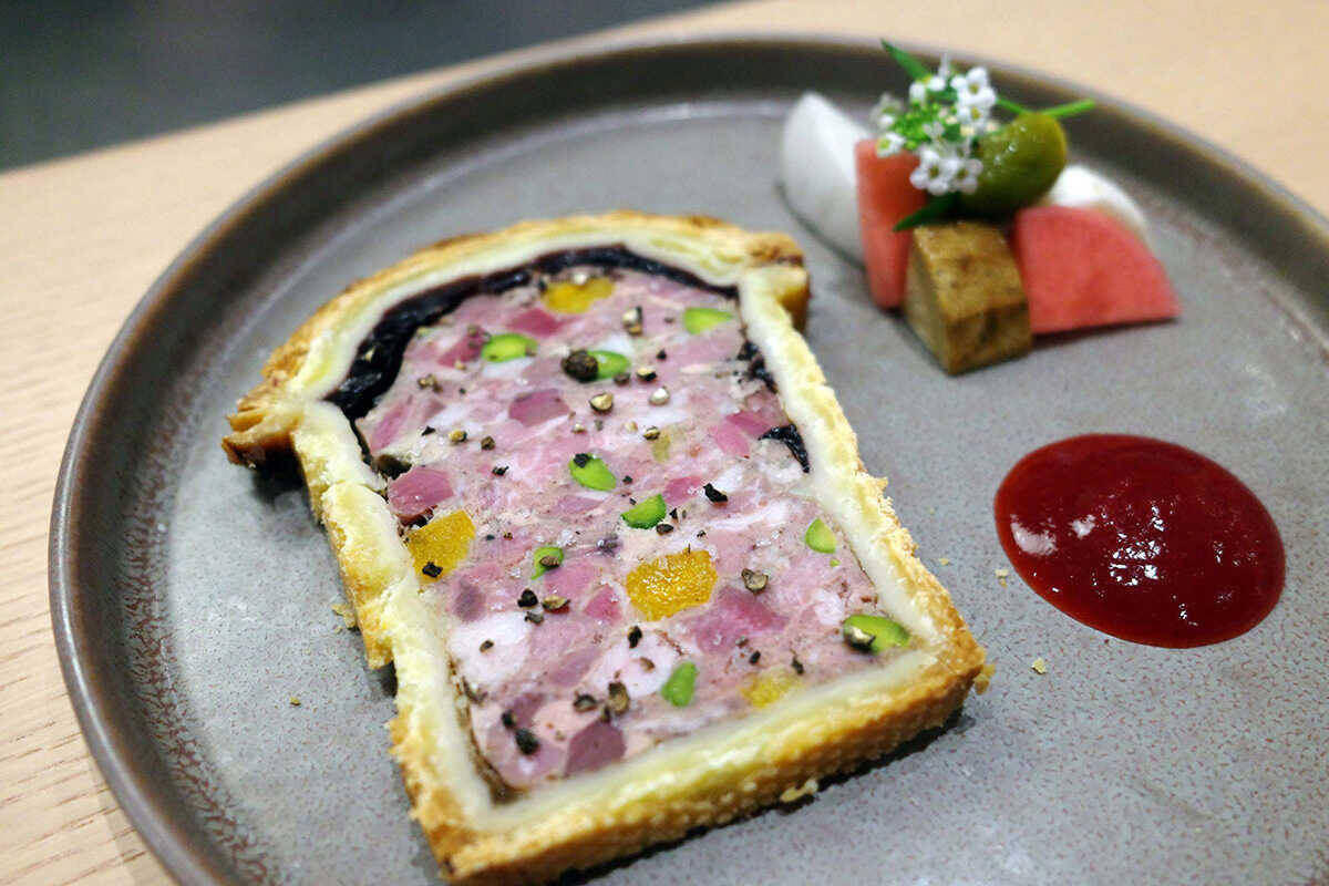 アレが食べたいからこの店へ！若手ホープを料理長に抜擢した、新たなるフレンチレストランに期待が高まる！