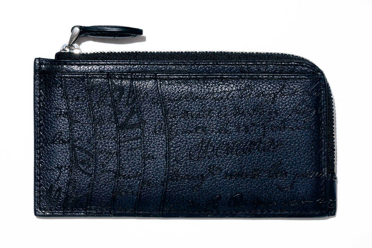 レザー小物を買うならサン・イエローかオーシャン・ブルーがいい！