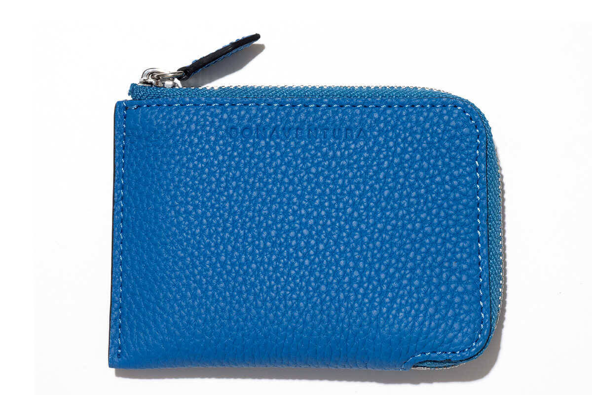 レザー小物を買うならサン・イエローかオーシャン・ブルーがいい！