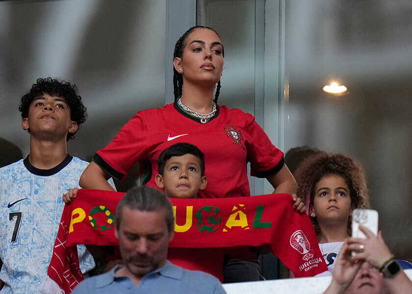 セレブなガールフレンド【ジョージナ・ロドリゲス】、無名の店員から大富豪アスリートの婚約者に！