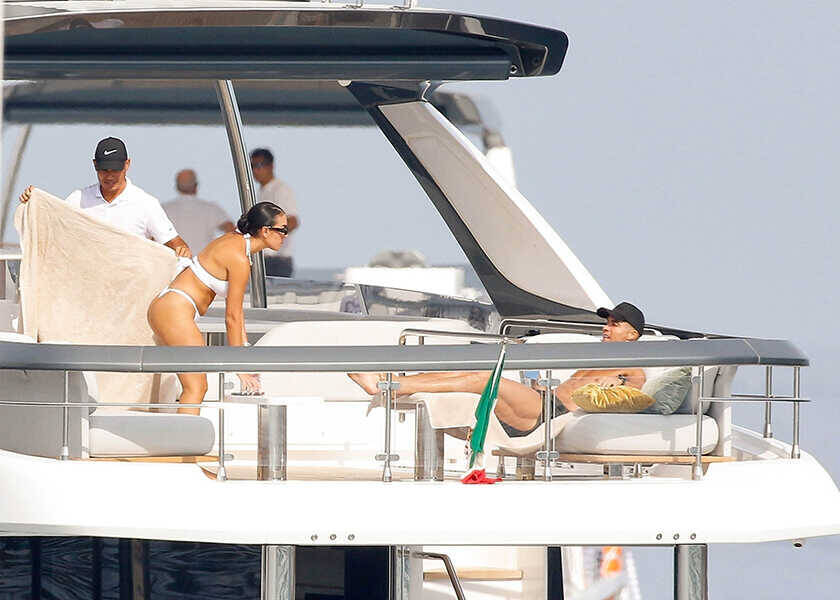 セレブなガールフレンド【ジョージナ・ロドリゲス】、無名の店員から大富豪アスリートの婚約者に！