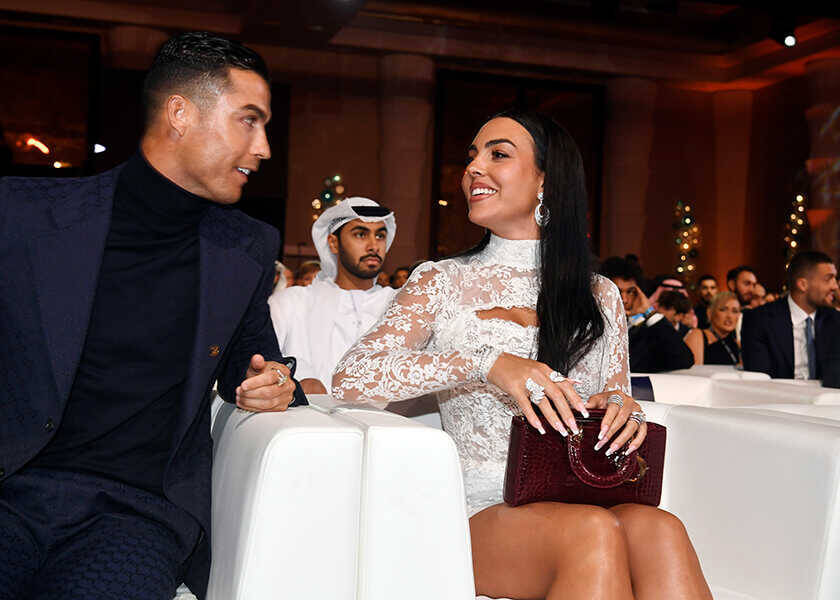 セレブなガールフレンド【ジョージナ・ロドリゲス】、無名の店員から大富豪アスリートの婚約者に！