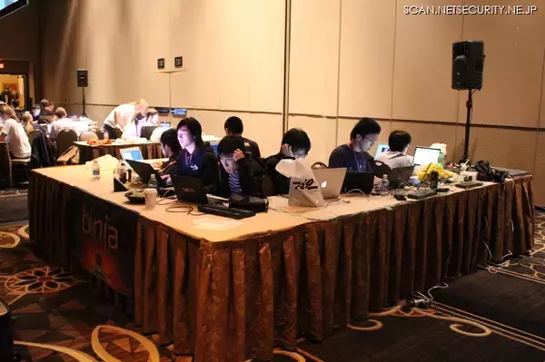 「世界最大のハッカーイベントDEF CON CTF、日本チーム参戦レポート」の画像