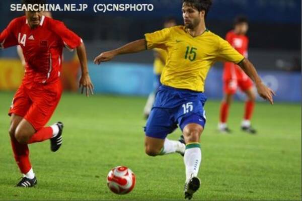 サッカー ブラジルごう慢 ユニフォーム交換拒否 08年8月14日 エキサイトニュース