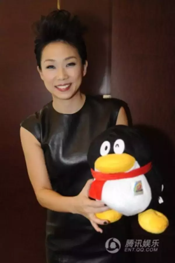 【華流】サンディ・ラムがステージで涙、元夫を思い出す？