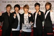 ＜東方神起＞コスメ『CreBeau』中国進出でジュンス兄活躍
