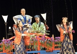 日本の「水芸」、北京で喝采…藤山新一郎がマジック大会に華