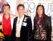 【華流】90年代アイドルのグラスホッパー、コンサートが大盛況