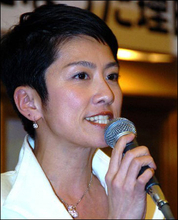 中国系女性大臣の蓮舫氏　日本軍に2機の戦闘機を献納した祖母