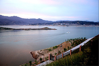 干ばつの深刻化で、改めて問われる三峡ダム工事の是非－中国