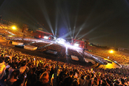 ラルク、バンド史上初の国立競技場を制覇　2日間で11万人動員