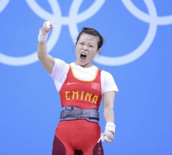 ロンドン五輪 優勝の雄たけび 重量挙げ女子 中国 王明娟選手 12年7月30日 エキサイトニュース