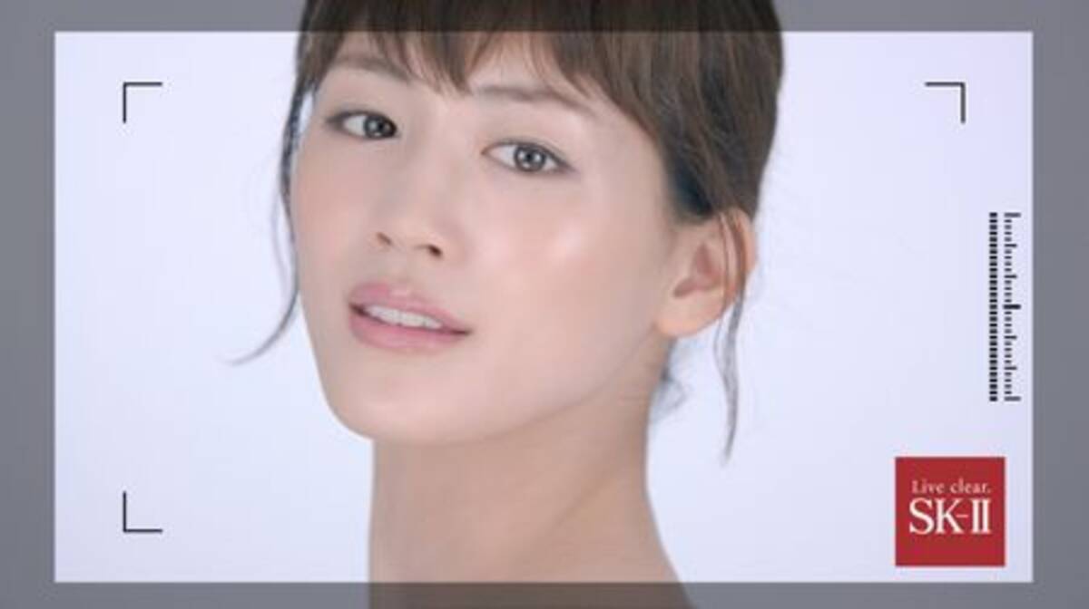 Sk Iiの新cm 蜷川実花が綾瀬はるかの驚きの透明美肌に迫る 12年10月18日 エキサイトニュース