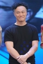 【華流】香港トップ歌手のイーソン・チャンが、突然引退宣言！？