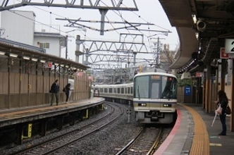 数十秒のズレで謝罪なんて「日本だけじゃないか」、時間に正確な日本人＝中国メディア