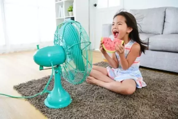 猛暑に苛まれる日本で見つけた暑さ対策の「服」、その発想に敬服した＝中国メディア　