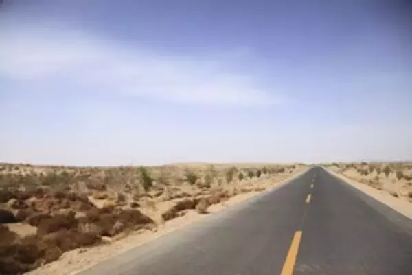 舗装したてのような日本の道路に対し、中国の道路はなぜ「でこぼこ」なのか＝中国報道