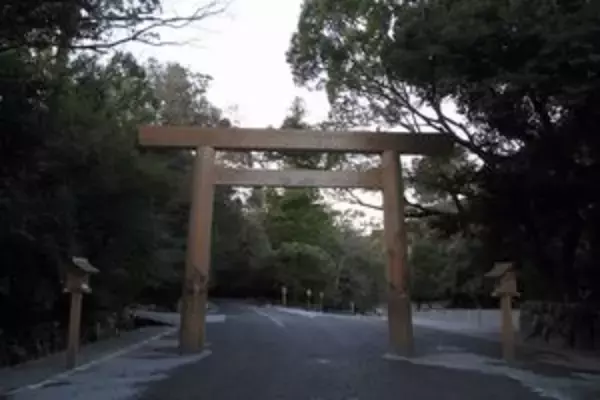 日本の人口は１．２億なのに、宗教信仰者は２億人　一体どういうことなの？＝中国メディア　