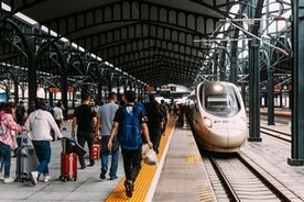 中国高速鉄道への大規模な投資は、失政と言われる「大躍進」と同じなのか＝中国ネット