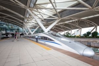 中国の高速鉄道にかける熱意は尋常じゃない！　鉄道産業で新たな「世界初」＝中国報道