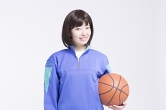 日韓の女子学生の制服より、中国の「ジャージ制服の方が良い」と言い張る理由