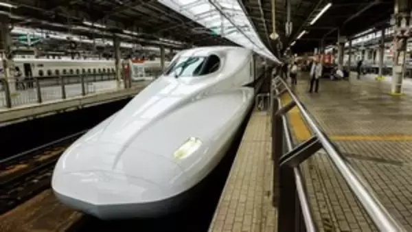 新幹線を称賛した英国人男性に、中国ネット民たちが示した「反応」とは