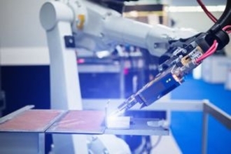 ファイバレーザー装置大手の鋭科激光、２０２１年１２月期は前期比５０％程度の増収増益を予測