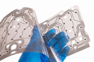 【深センＩＰＯ】精密電子部品メーカーの奕東電子科技股フェン、初値は公開価格を３７％上回る