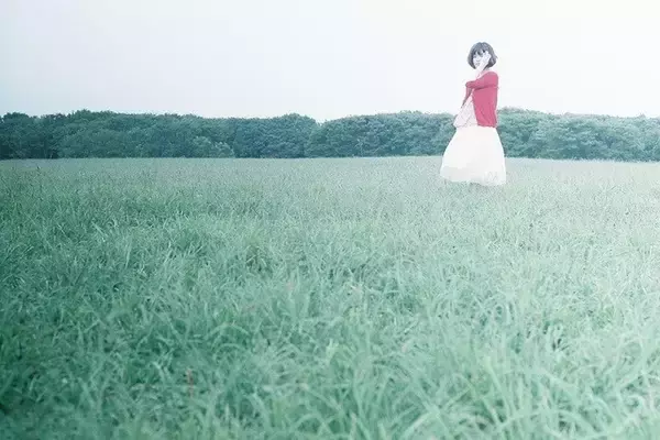 【夢占い】元カノが夢に出てくる意味・心理とは。復縁・未練の暗示？