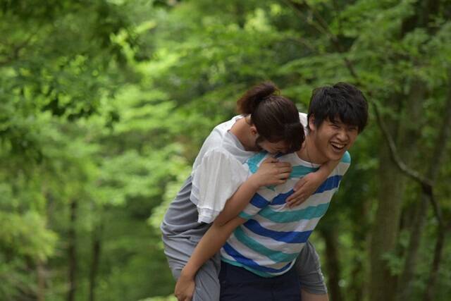 【夢占い】元カノが夢に出てくる意味・心理とは。復縁・未練の暗示？