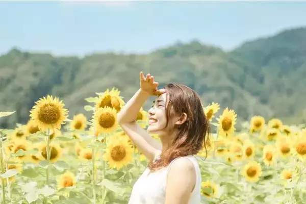 「可愛い彼女の特徴20選。男性が自分の彼女を可愛いと思う瞬間！」の画像