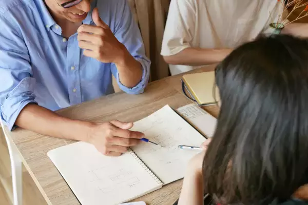 「「つきましては」の意味やビジネスメールでの使い方＜例文付き＞」の画像