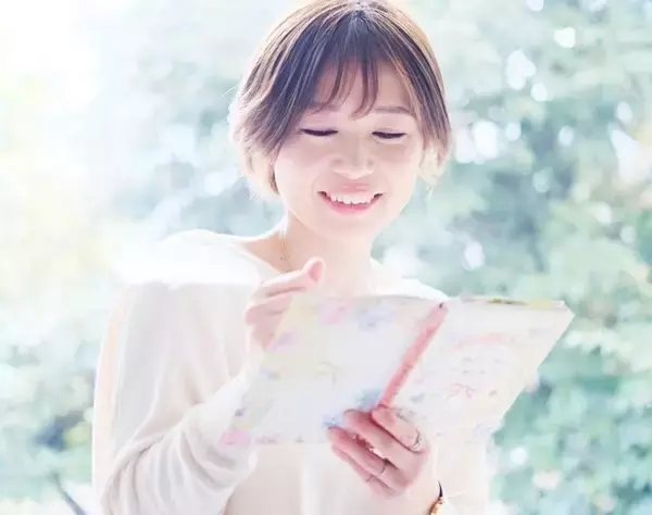 「「引き寄せノート」とは？願いを叶えるための書き方のコツ！」の画像