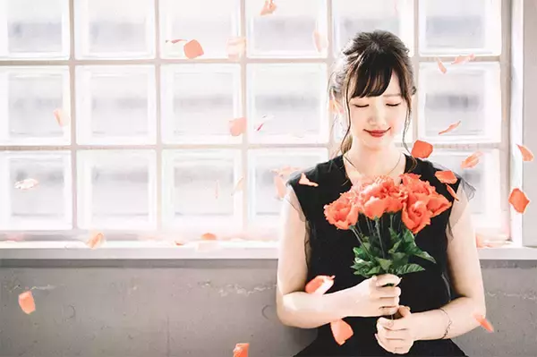 「「健気」な女性の特徴は？ 男性の本音を聞いてみた！」の画像