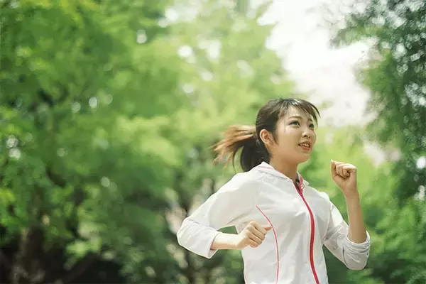 「「健気」な女性の特徴は？ 男性の本音を聞いてみた！」の画像