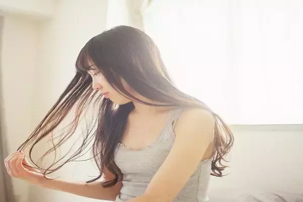 「愛されたい症候群とは？特徴や克服法、愛され女子になる方法も」の画像