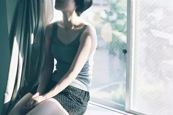 「愛されたい症候群とは？特徴や克服法、愛され女子になる方法も」の画像