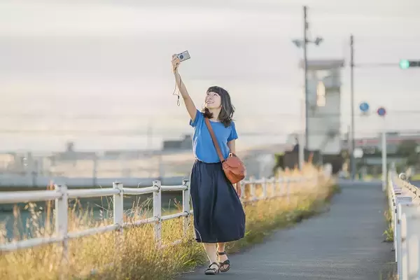 「恋人と距離を置くとは？置きたい心理や冷却期間中の過ごし方など」の画像