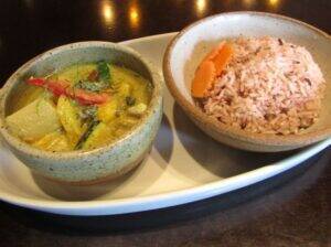 アーモンドミルク、過去最高の販売金額　背景に美容・健康意識の高まり　ビタミンEによる抗酸化価値や低カロリー・低糖質が評価