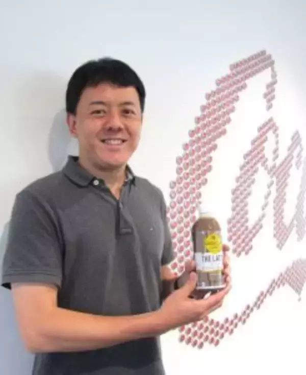 「ジョージア」ペットボトルコーヒーで競争激化するラテに集中　浜辺美波さんが美容室で髪色を変えるシーンにちなんだ施策も実施